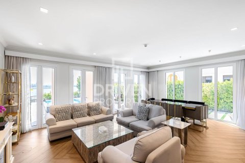 Jumeirah、Dubai、UAE にあるヴィラ販売中 4ベッドルーム、450.21 m2、No761504 - 写真 3
