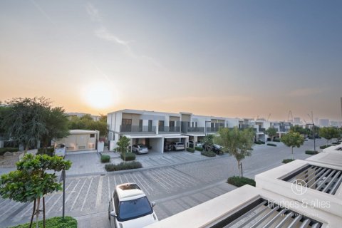 Villa til leie i Tilal Al Ghaf, Dubai, Emiratene 3 soverom, 199 kvm Nr. 695377 - Foto 17