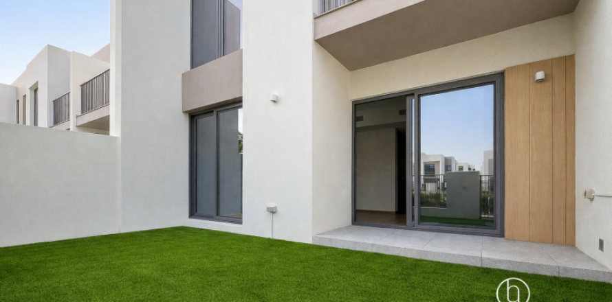 Villa i Tilal Al Ghaf, Dubai, Emiratene 3 soverom, 199 kvm nr. 695377