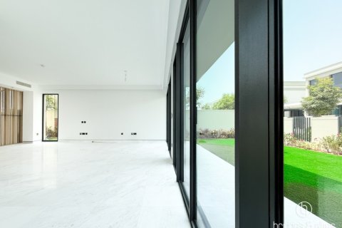 Villa til leie i Tilal Al Ghaf, Dubai, Emiratene 4 soverom, 432 kvm Nr. 695375 - Foto 10