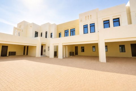 Kuća u nizu u Reem, Dubai, UAE 4 spavaćih soba, 215.16 m2 Br. 750055 - fotografija 2