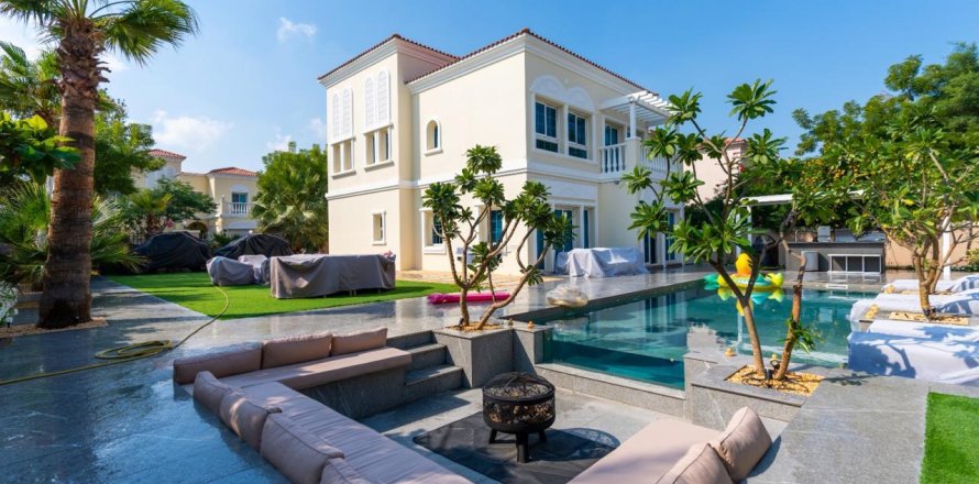 Villa in Jumeirah Village Triangle, Dubai, UAE 3 bedrooms, 674.29 sq.m. № 750038