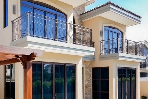 Huvila Jumeirah Golf Estates, Dubai, Arabiemiraatit 5 makuuhuonetta, 817.48 m2 № 750812 - kuva 6