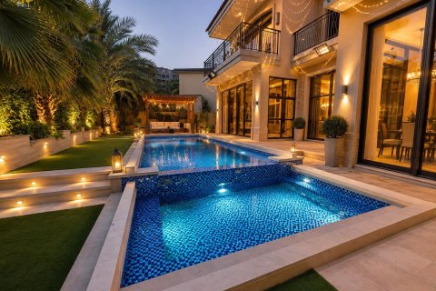 Willa w Jumeirah Golf Estates, Dubai, ZEA 5 sypialnie, 817.48 mkw. nr 750812
