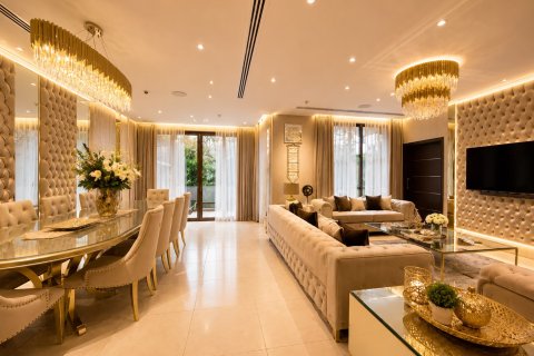 Huvila Jumeirah Golf Estates, Dubai, Arabiemiraatit 5 makuuhuonetta, 817.48 m2 № 750812 - kuva 16