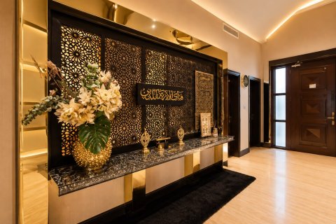 Huvila Jumeirah Golf Estates, Dubai, Arabiemiraatit 5 makuuhuonetta, 817.48 m2 № 750812 - kuva 18