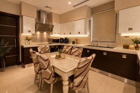 Huvila Jumeirah Golf Estates, Dubai, Arabiemiraatit 5 makuuhuonetta, 817.48 m2 № 750812 - kuva 14