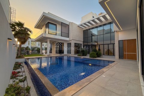 Villa à louer à Mohammed Bin Rashid City, Dubai, EAU 4 chambres, 746 m2 № 719507 - photo 1