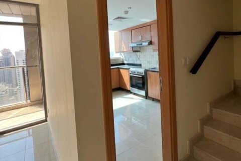 Apartament de închiriat în Jumeirah Lake Towers, Dubai, EAU 3 dormitoare, 196 mp. №719505 - poză 9