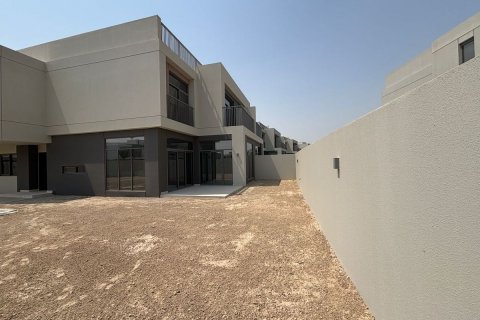 Dubai, UAE의 판매용 빌라 침실 5개, 445.7제곱미터 번호 640401 - 사진 13