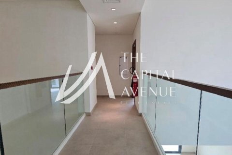 Rijtjeshuis te huur in Yas Island, Abu Dhabi, VAE 4 slaapkamers, 450 vr.m., nr 681228 - foto 2
