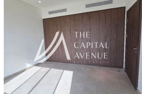 Rijtjeshuis te huur in Yas Island, Abu Dhabi, VAE 4 slaapkamers, 450 vr.m., nr 681228 - foto 15