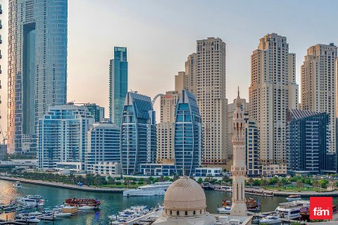 דירה להשכרה ב Dubai Marina, Dubai, איחוד האמירויות  2 חדרי שינה, 143.6 מ"ר, מספר 652240 - תמונה 1