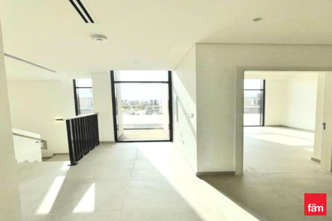Casa urbana para arrendamento em Dubai, EAU 3 quartos, 168 m2 № 652236 - foto 5