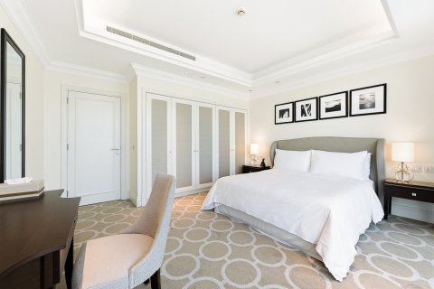 Huoneisto Downtown Dubai (Downtown Burj Dubai), Arabiemiraatit 4 makuuhuonetta, 269.54 m2 № 759891 - kuva 19