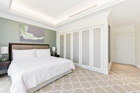 Huoneisto Downtown Dubai (Downtown Burj Dubai), Arabiemiraatit 4 makuuhuonetta, 269.54 m2 № 759891 - kuva 15