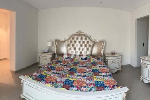Rijtjeshuis te koop in Al Rahmaniya, Sharjah, VAE 4 slaapkamers, 372 vr.m., nr 642947 - foto 9