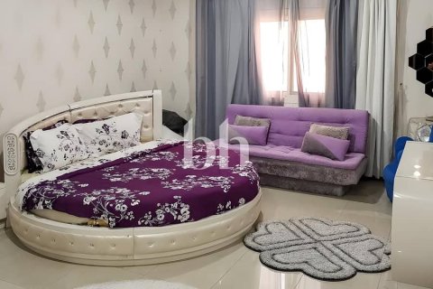 فيلا للبيع في الشارقة، الإمارات العربية المتحدة 5 غرفة نوم ، 1113 متر مربع ، رقم 642950 - صورة 8