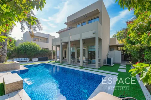Villa en venta en Arabian Ranches, Dubai, EAU 3 dormitorios, 299 m2 № 737937 - foto 18