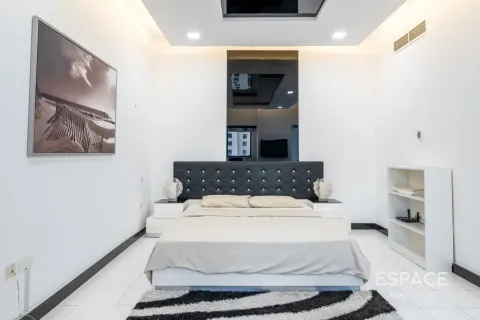 阿联酋 Dubai Jumeirah Beach Residence 待售 : 1 卧, 136 平方米 , 编号737936 - 照片 12