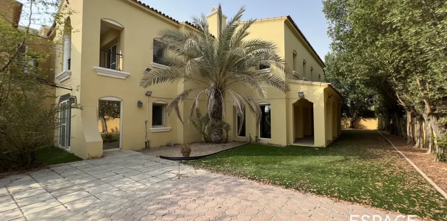 Rijtjeshuis in Arabian Ranches, Dubai, VAE 3 slaapkamers, 301 vr.m. nr 661238