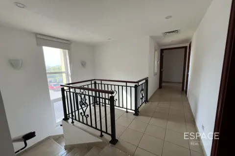 Rijtjeshuis te huur in Arabian Ranches, Dubai, VAE 3 slaapkamers, 301 vr.m., nr 661238 - foto 4