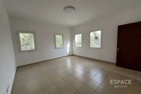 Rijtjeshuis te huur in Arabian Ranches, Dubai, VAE 3 slaapkamers, 301 vr.m., nr 661238 - foto 6