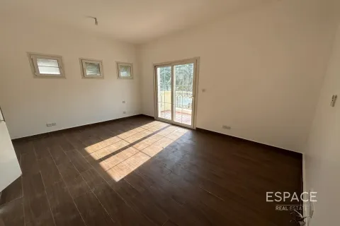 The Springs, Dubai, UAE의 임대용 빌라 침실 3개, 209제곱미터 번호 661240 - 사진 5