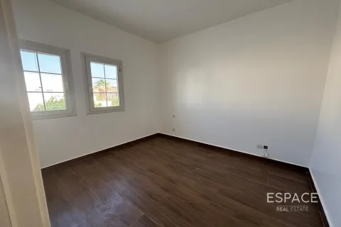 The Springs, Dubai, UAE의 임대용 빌라 침실 3개, 209제곱미터 번호 661240 - 사진 4