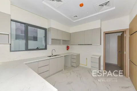 Villa Al Furjan, Dubaijā, AAE 4 istabas, 333 m2 Nr. 661244 - attēls 3