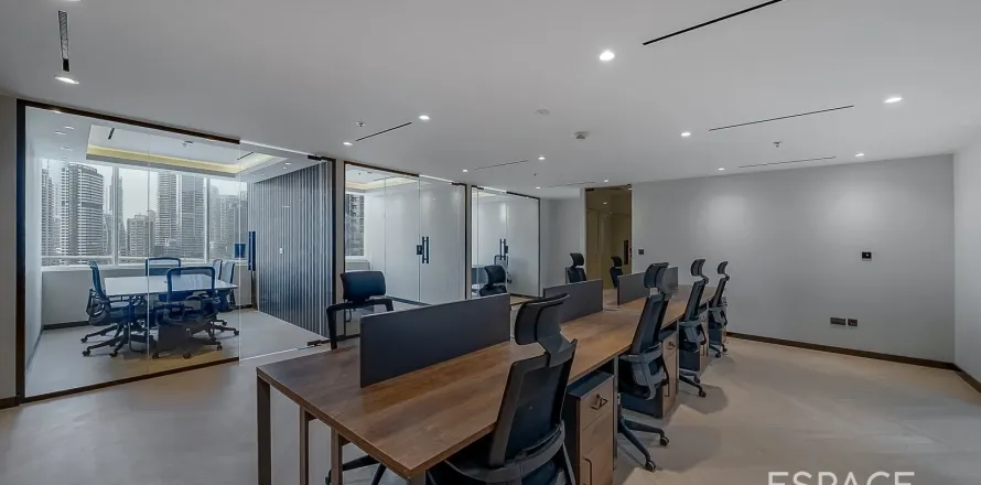 Toimisto Jumeirah Lake Towers, Dubai, Arabiemiraatit 93 m2 № 661243