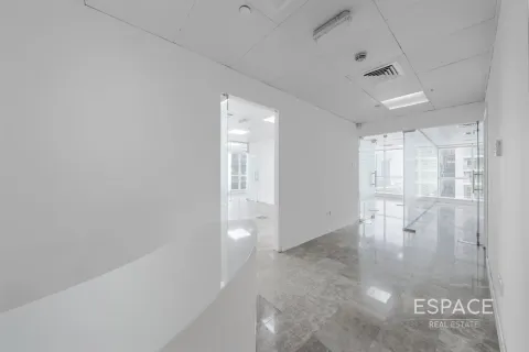 Jumeirah Lake Towers、Dubai、UAE にあるオフィスの賃貸物件 134 m2、No661241 - 写真 8