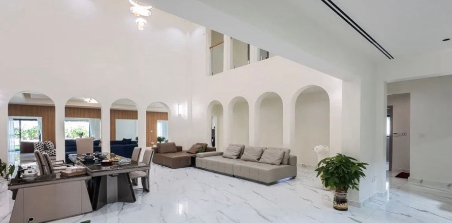Vilë në Dubai, Emiratet e Bashkuara Arabe 8 dhoma gjumi, 1333.4 m2. № 710834
