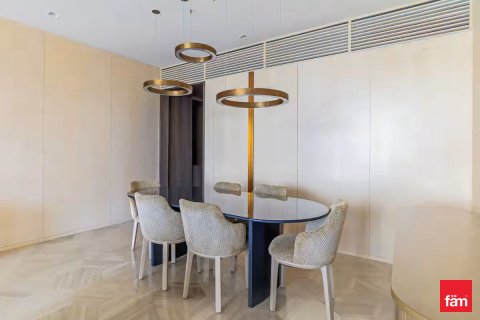 Apartman u gradu Palm Jumeirah, Dubai, UAE 3 spavaće sobe, 215.9 m2 Br. 696759 - Slika 11