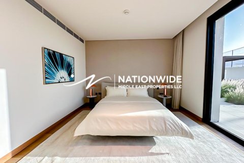 Villa sa Abu Dhabi, UAE 5 silid-tulugan, 947 sq.m. № 659894 - larawan 8
