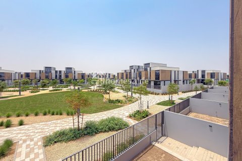 Kaupunkipientalo Mudon, Dubai, Arabiemiraatit 4 makuuhuonetta, 246 m2 № 703039 - kuva 6
