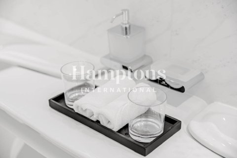 Apartman u gradu Business Bay, Dubai, UAE 2 spavaće sobe, 157.93510000 m2 Br. 651263 - Slika 1