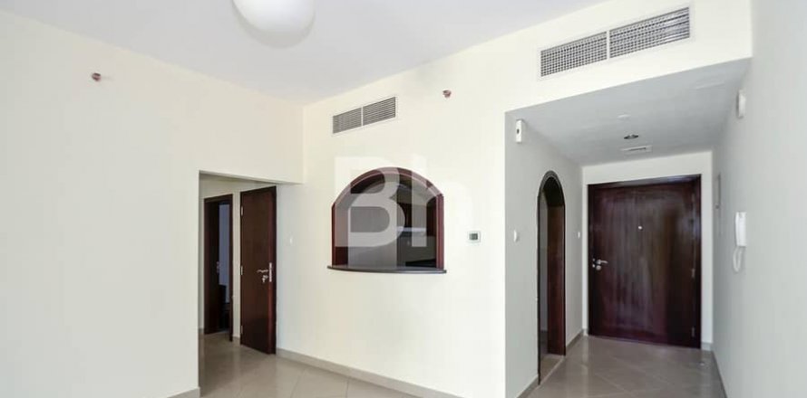 Apartament në Jumeirah Lake Towers, Dubai, Emiratet e Bashkuara Arabe 2 dhoma gjumi, 121 m2. № 643571
