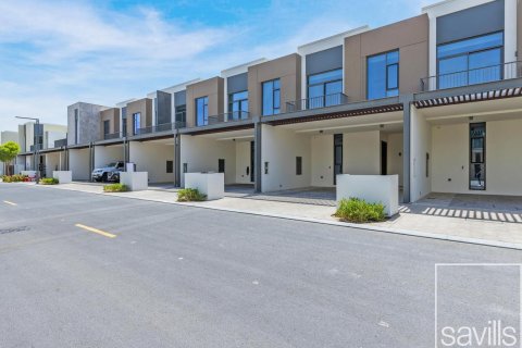 Townhouse in Arabian Ranches 3, Dubai, UAE 3 bedrooms, 128 sq.m. № 635236 - photo 17