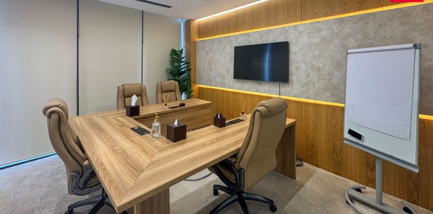 Bureau à Business Bay, Dubai, EAU: 132.9 m2 № 708003