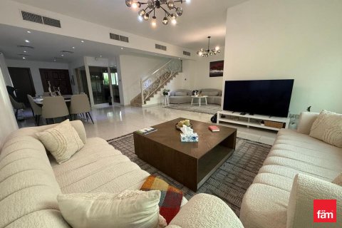 Dubai, BAE’de villa 4 yatak odası, 501.5 m² No 708004
