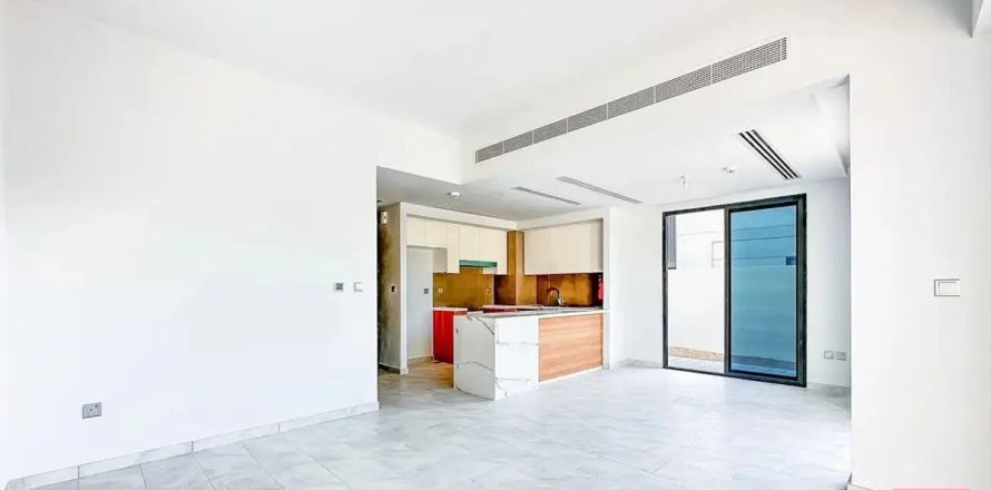 Dubai, संयुक्त अरब अमीरात में टाउनहाउस, 3 बेडरूम, 161 वर्ग मीटर, संख्या 679185