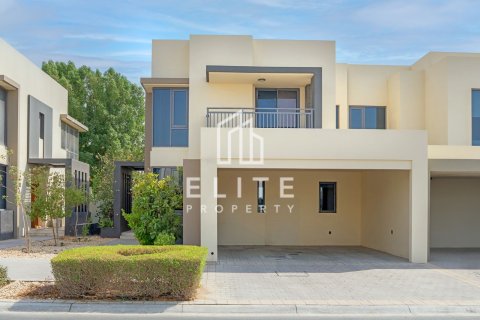 Vila v Dubai Hills Estate, Dubai, SAE 5 spální č. 681739 - Fotografia 25