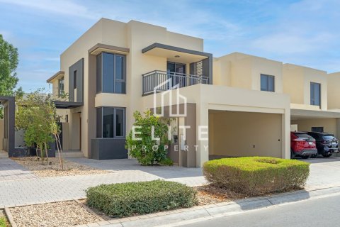 Vila v Dubai Hills Estate, Dubai, SAE 5 spální č. 681739 - Fotografia 26