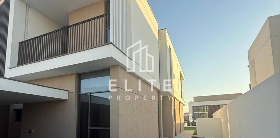 خانه شهری در Dubai ، امارات متحده عربی 4 خوابه ، 359 متر مربع.  شماره 681738