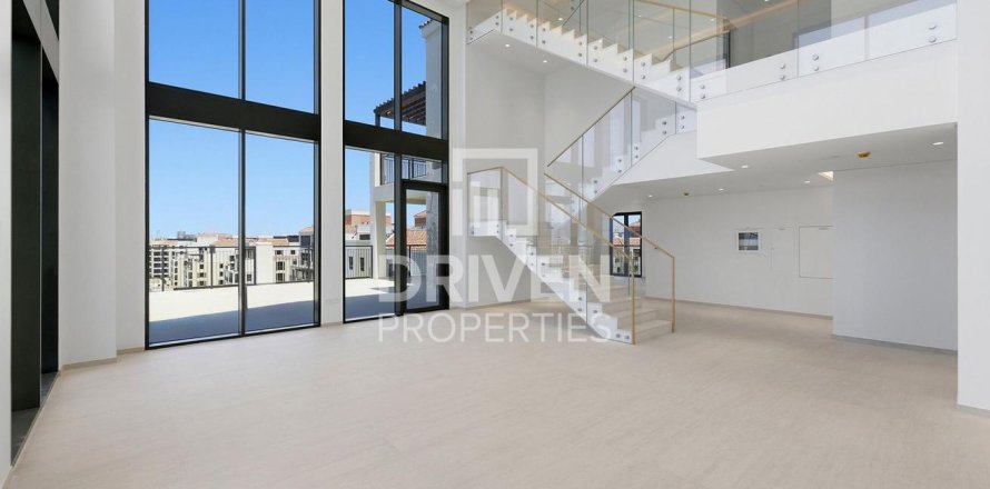 Attico a Jumeirah, Dubai, EAU 5 camere da letto, 1054.45 mq. № 741950