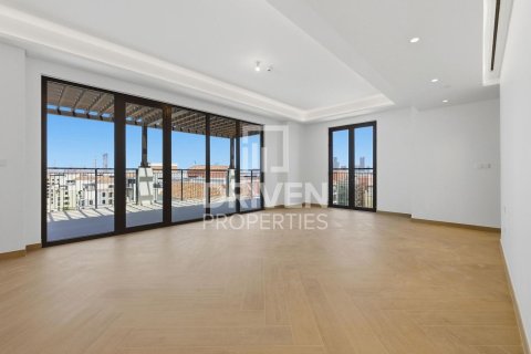 Attico in vendita a Jumeirah, Dubai, EAU 5 camere da letto, 1054.45 mq. № 741950 - foto 5