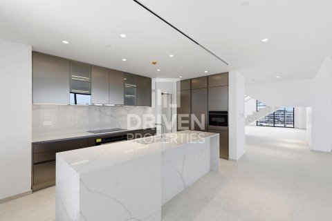 Attico in vendita a Jumeirah, Dubai, EAU 5 camere da letto, 1054.45 mq. № 741950 - foto 10