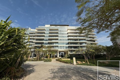 Apartment in Palm Jumeirah, Dubai, UAE 2 bedrooms, 137 sq.m. № 647408 - photo 14