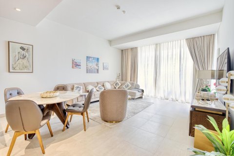 Apartment in Palm Jumeirah, Dubai, UAE 2 bedrooms, 137 sq.m. № 647408 - photo 3